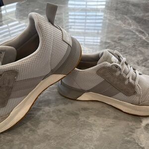 Sorel Out N About Women's Size 9.5 Sneaker Grey Canvas Waterproof